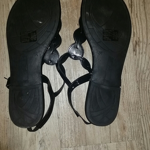 Sandals - Picture 2 of 3
